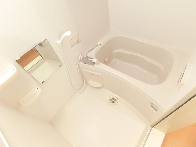 サンクレメンテパレスの浴室|同物件別部屋写真