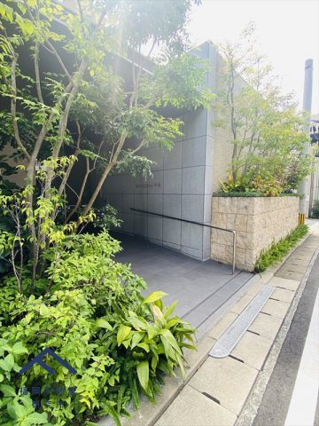 ベルコリーヌ平尾のエントランス