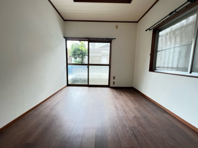 堺市中区深阪二丁戸建の居間・リビング