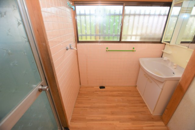 【独立洗面台】 | 夏吉戸建て | 朝の身支度には欠かせない独立洗面化粧台