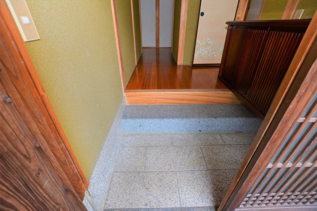 【玄関】 | 夏吉戸建て | きれいな玄関です