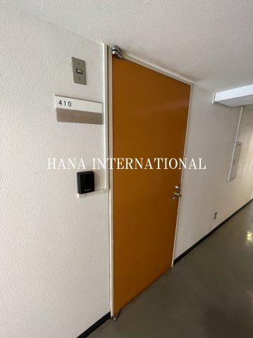 国分寺シティハイツの玄関