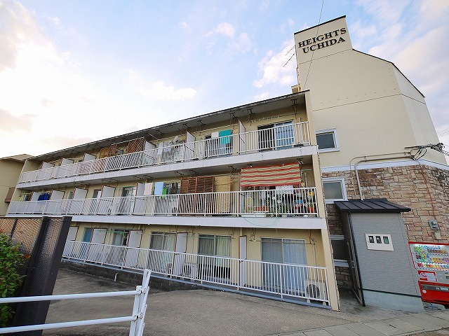 ハイツ内田の外観