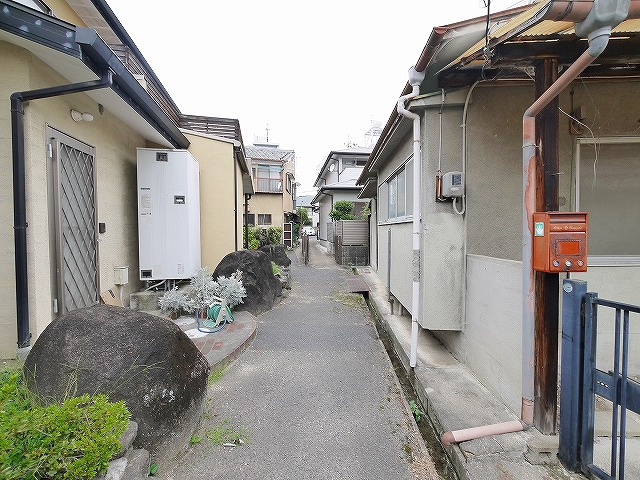 富雄北１平屋の周辺