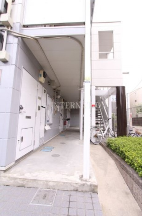 スプリングのエントランス