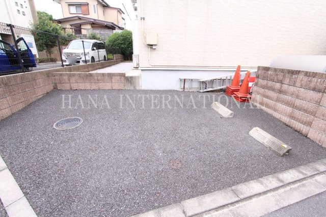 エムズ南阿佐ヶ谷の駐車場