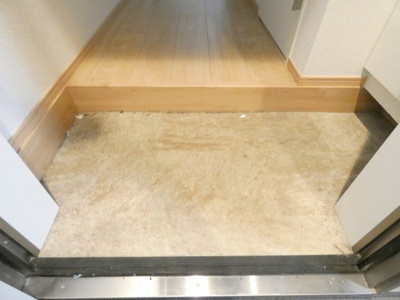 【玄関】 | レガリスト山王5