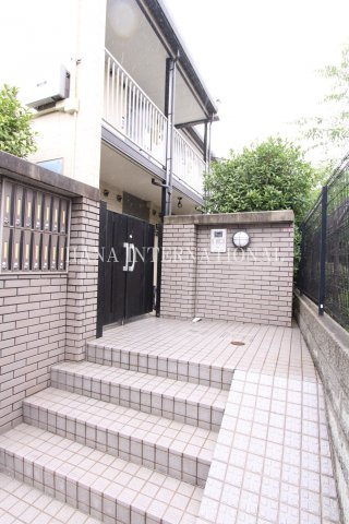 アネックスのエントランス