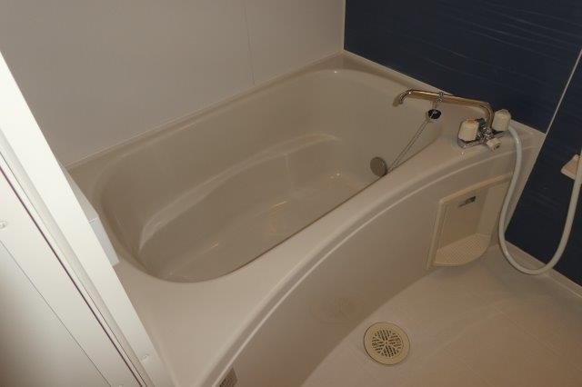 ヴィラ・一里松の浴室