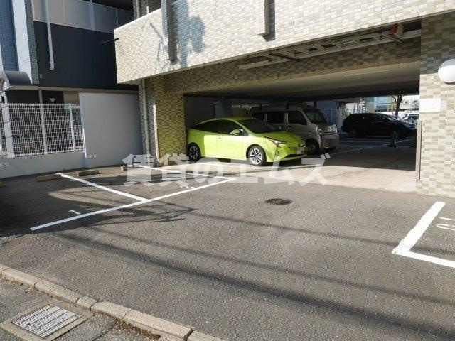 【駐車場】 | アールヴェール | アールヴェールの駐車場