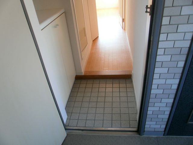 ライオンズマンション大森北の玄関