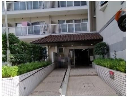 日商岩井京橋ハイツのエントランス|エントランスです。