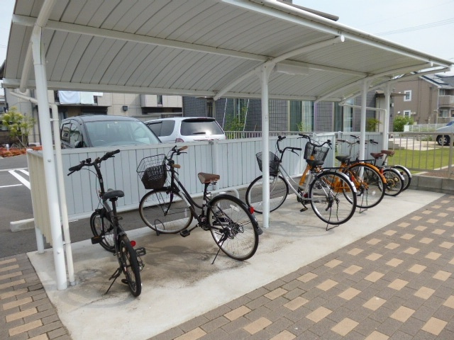 都窪郡早島町前潟のアパートのその他共用部分|自転車置き場
