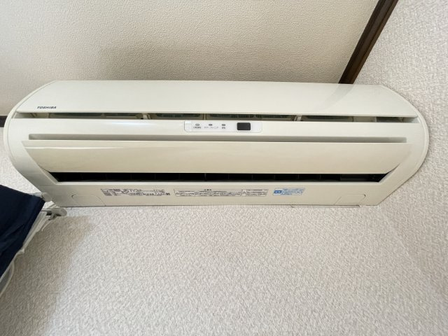 クオリティーハイツⅠの洋室|洋室にはエアコンがあります。
