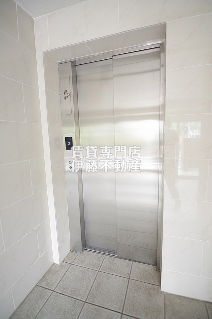 ディアコート笹塚のロビー