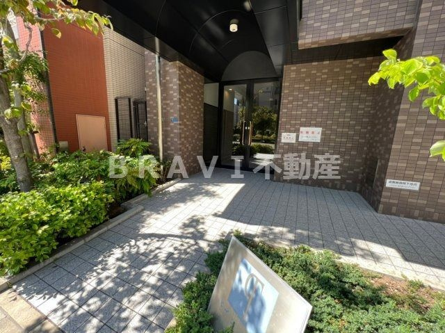 パインタワー上町台　BRAVI不動産のエントランス|【パインタワー上町台】毎日通るエントランスはこのようになっています