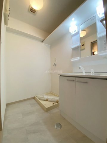 広島市西区庚午中４丁目の賃貸マンションの洗面所