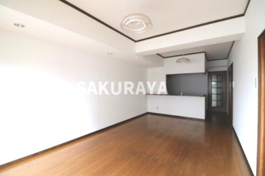 グランビュー砂原後の居間・リビング