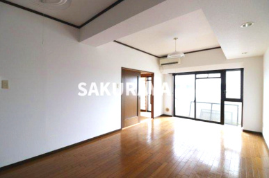 グランビュー砂原後の居間・リビング