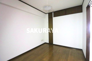 グランビュー砂原後の洋室