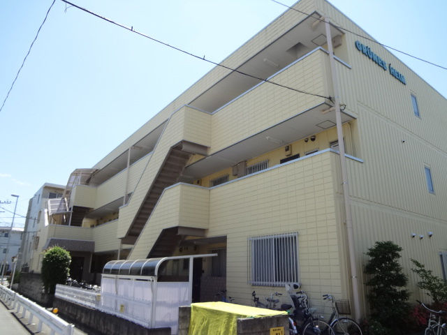 グリーネスハイムの外観|ブレーメン通りを通って帰れます♪