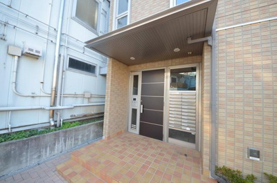 【エントランス】 | クレセントコートKay