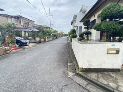 【前面道路含む現地写真】 | 利根町布川中古住宅 | 前面道路含む現地写真です