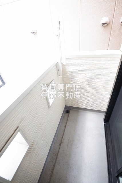 レイディエンス庄内通のバルコニー