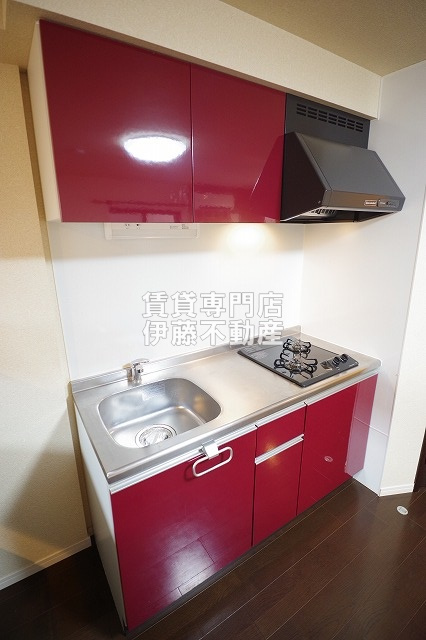 レイディエンス庄内通のキッチン