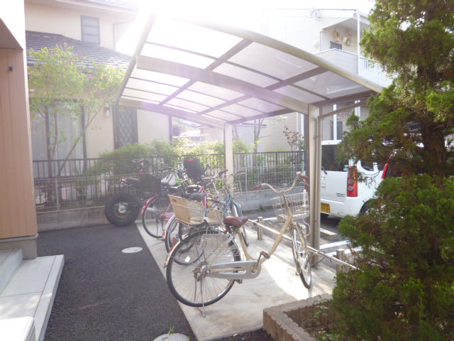 ガーデンハウスＣのその他共用部分|自転車置き場