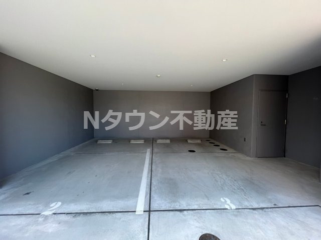 【駐車場】 | レジデンスユウキ | 車をお持ちの方に嬉しい駐車場付きの物件です