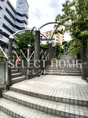 【エントランス】 | アリア32レジデンス | ゆとりのあるエントランスです