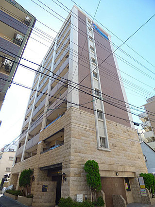 プレサンス三宮東アルバーナの外観