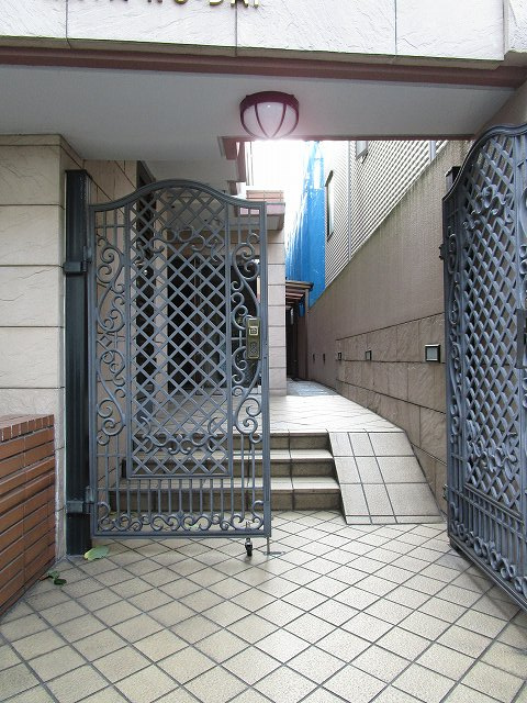 セーナ旗の台のエントランス