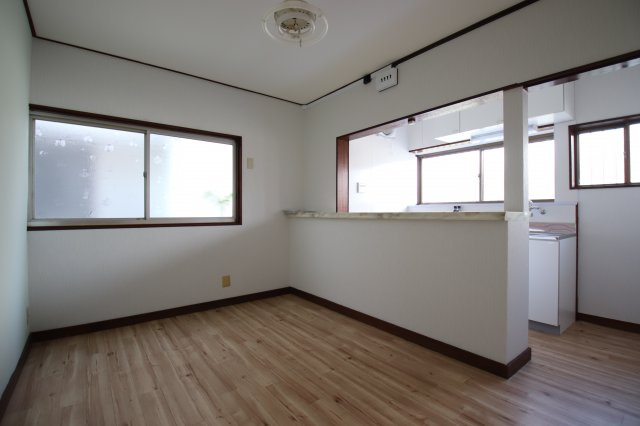 【居間・リビング】 | 河内長野市木戸西町戸建