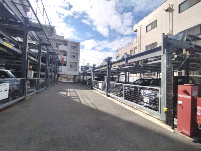 カサーレ大阪城公園の駐車場|敷地内にある駐車場です。