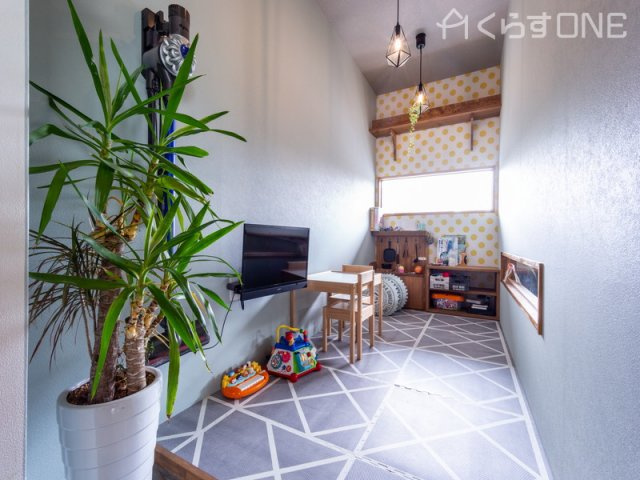 【その他】 | サンシティ土山／収益アパート | 【店舗】お子様連れの方も安心♪おもちゃ・DVD完備のキッズスペースございます！