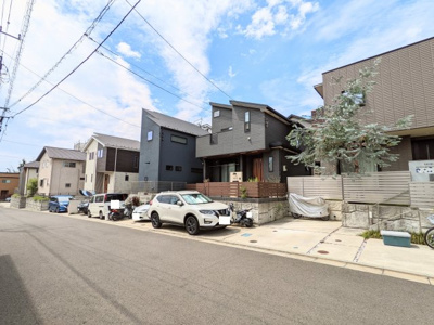 【前面道路含む現地写真】 | 平成30年築「築浅戸建て」駅近で快適な暮らし～藤沢市善行6丁目 | 全46区画の大型分譲地内に位置しております♪