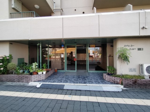 ハイマートニュー関目のエントランス|マンション入り口です。