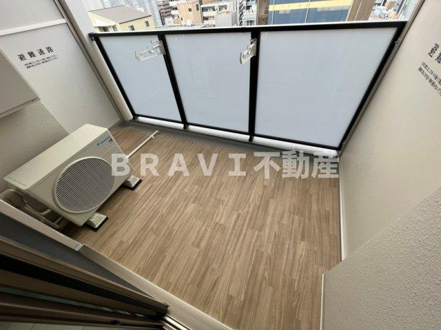 ドゥーエ天満橋　BRAVI不動産のバルコニー|【ルフォンプログレ天満橋】バルコニーからの眺めを楽しみながら食事をしませんか