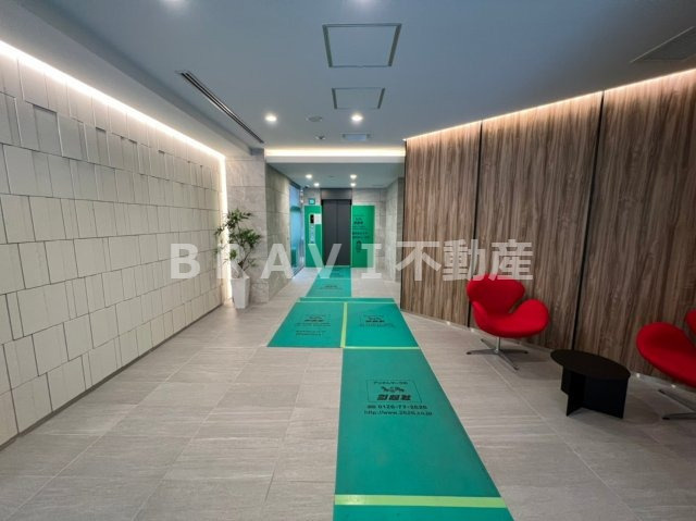 ドゥーエ天満橋　BRAVI不動産のロビー|【ドゥーエ天満橋】建物の内部です
