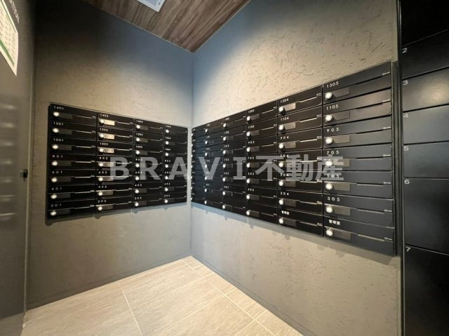 ドゥーエ天満橋　BRAVI不動産のその他共用部分|【ドゥーエ天満橋】郵便受け