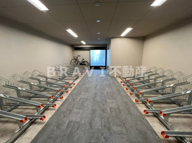 ドゥーエ天満橋　BRAVI不動産のその他共用部分|【ドゥーエ天満橋】駐輪場