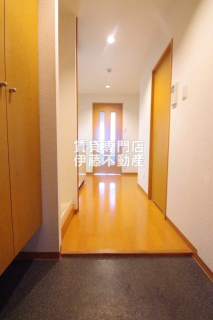 グランドエル志賀の玄関