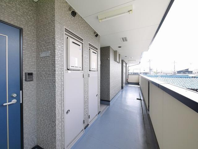 サンレオーネのエントランス|落ち着いたエントランスです