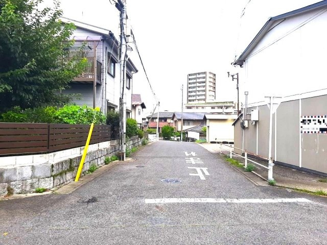 長久手市打越土地の前面道路含む現地写真