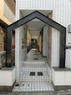 【エントランス】 | メゾン・ド・松波