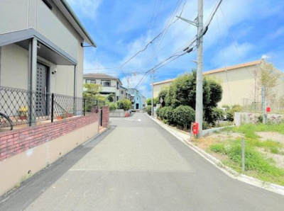 【前面道路含む現地写真】 | 鎌倉市城廻　新築1号棟