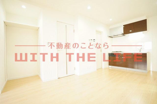 Favoloso花畑【10.000円キャッシュバック対象物件】の居間・リビング|おしゃれな居間です