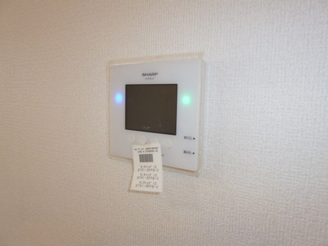 Ｄ－ｒｏｏｍ１４１Ⅱの設備|給湯リモコン